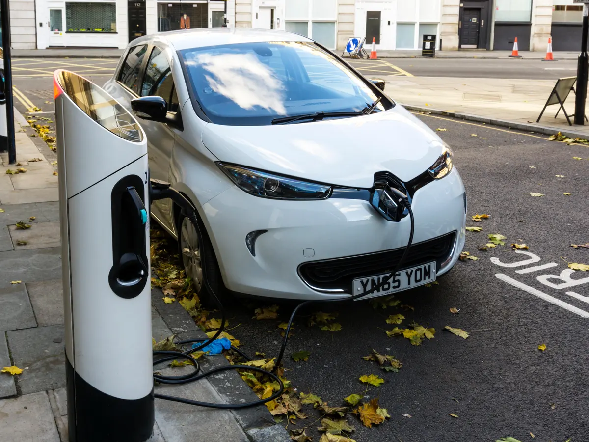 Learn Pros And Cons About The All Electric Car